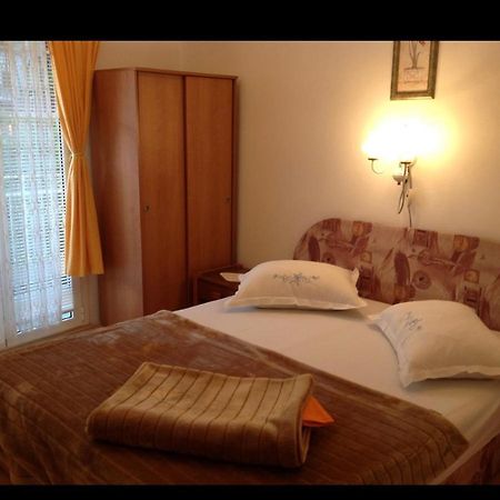 Apartments Villa Antony 2 Дрвеник Екстер'єр фото