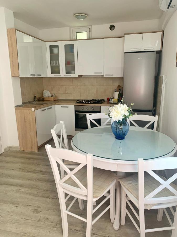 Apartments Villa Antony 2 Дрвеник Екстер'єр фото